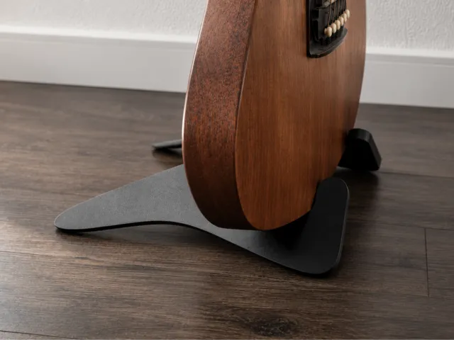 Guitar stand - strong, no supports
