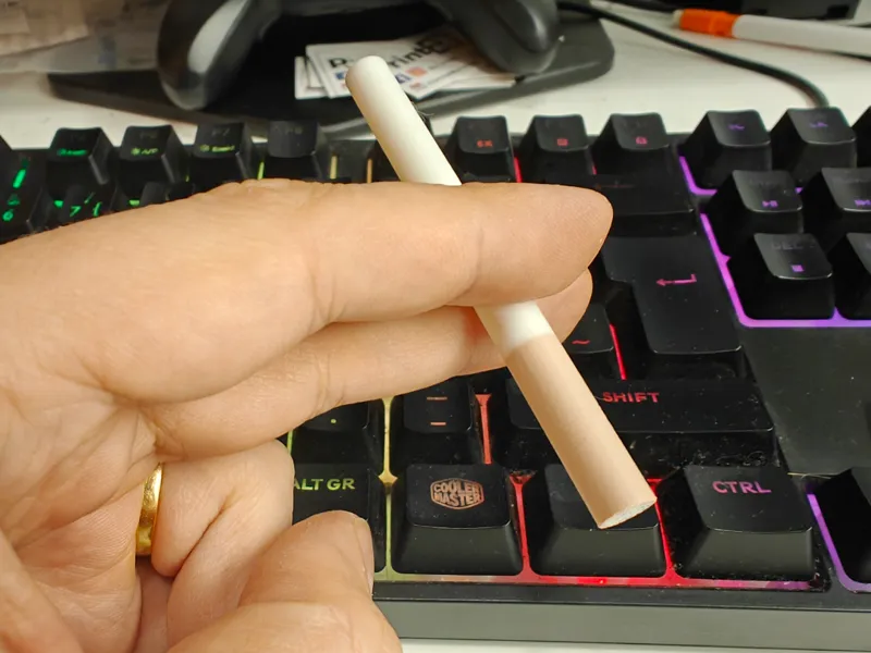 Fake cigarette