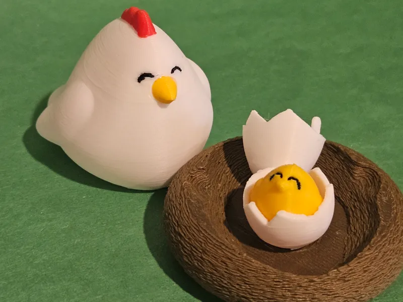 Cute Hen Desk Pet with Chick