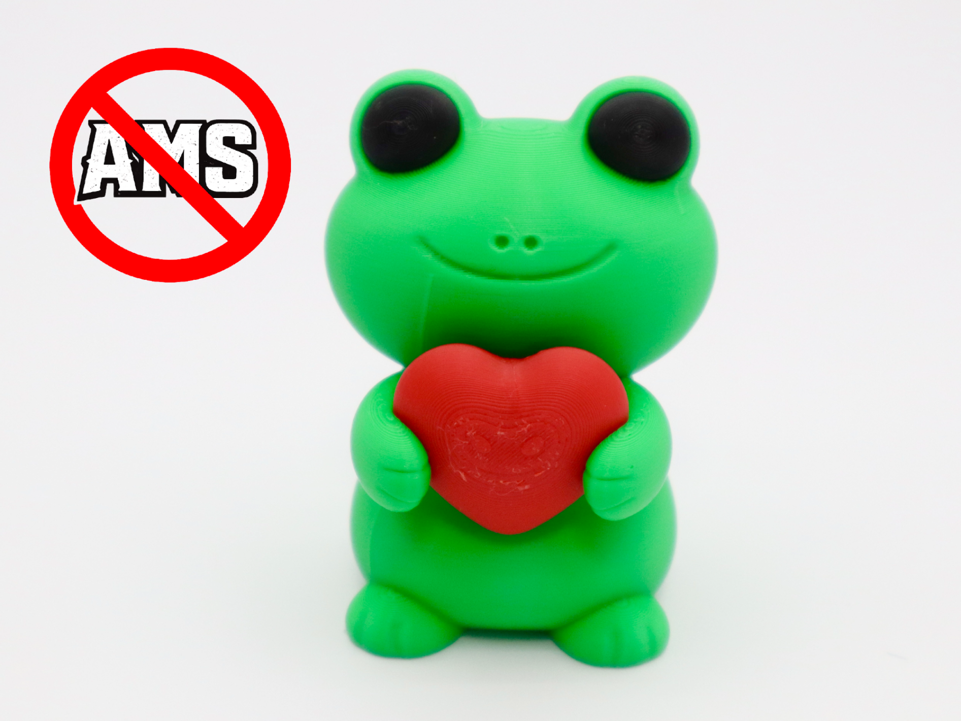 Cute Frog Holding Heart – Valentine Frog Figure