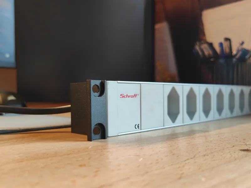Schroff 19Inch Rackmount-Brackets