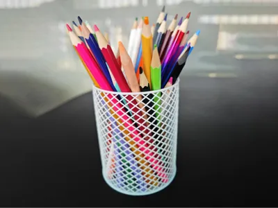 Simple Classic Pen Holder