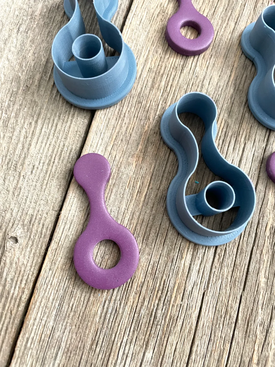 Drop and Organic Circle Earring Cutters view 4