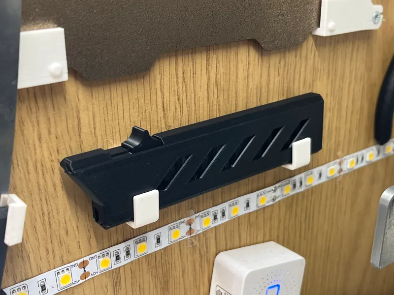 OTF Spring Utility Knife wall mount