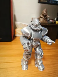 Armure motorisée façon Fallout — photo 9