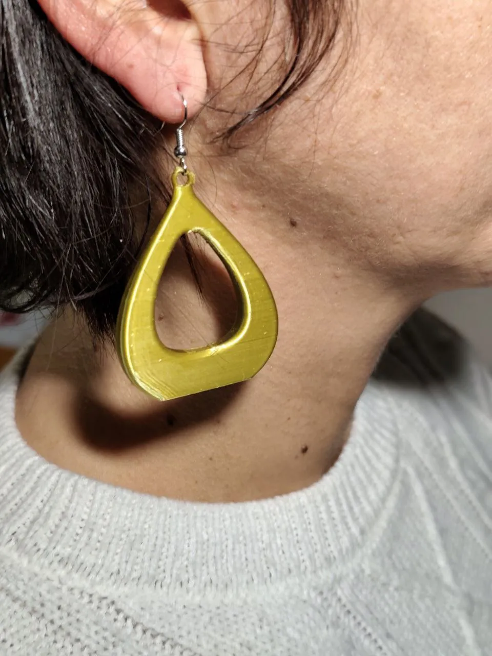 "Golden Drop 3D" Earrings view 2