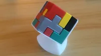Puzzle cube 4x4 et son support — photo 2