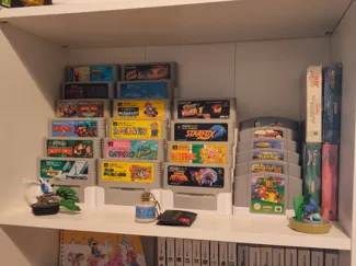 Super Nintendo/Super Famicom cartridges display