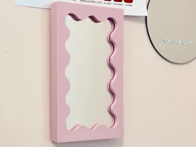 Wavy Mirror