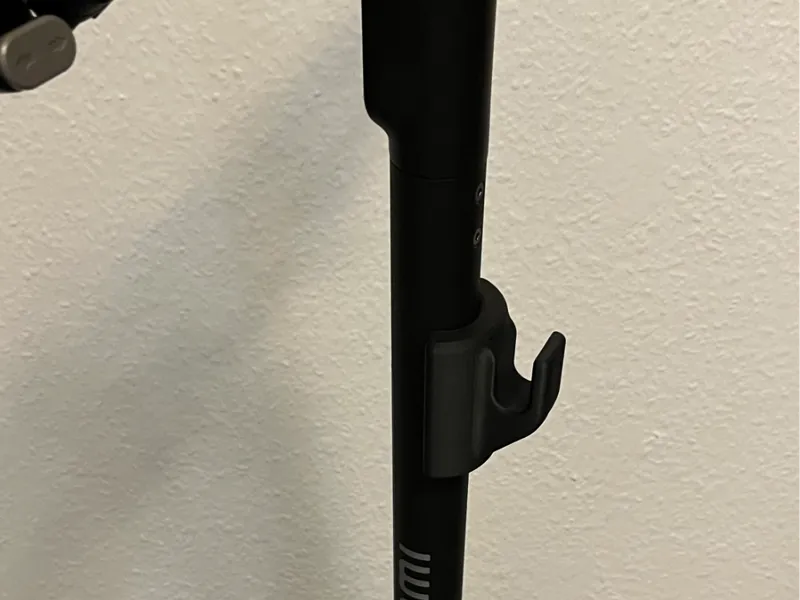 Xiaomi Scooter 5 pro AirTag Halterung