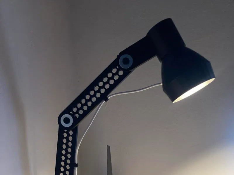 Led Kit 001 Desk Lamp with Clamp
