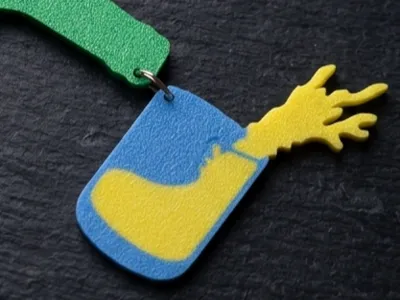Cider glass keychain