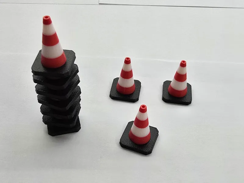 Traffic Cone - scale 1:20