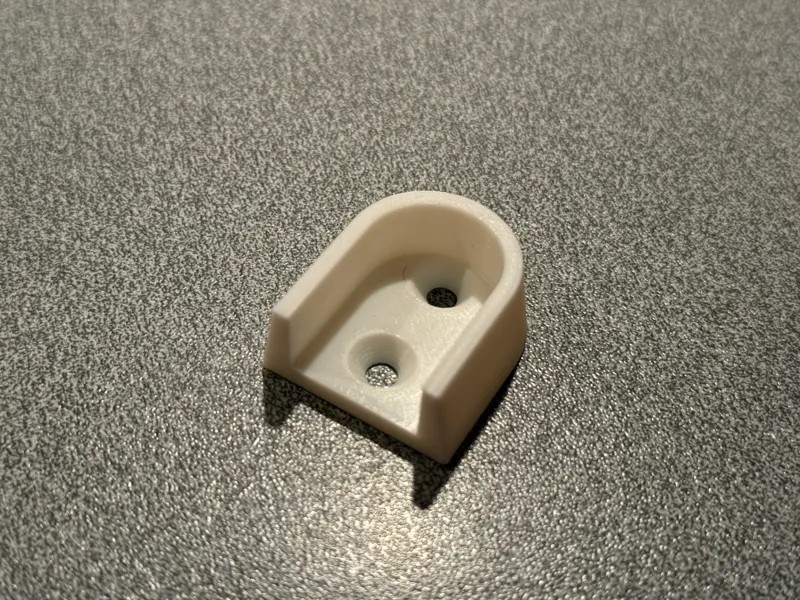 Motorhome / Bed safety net bracket
