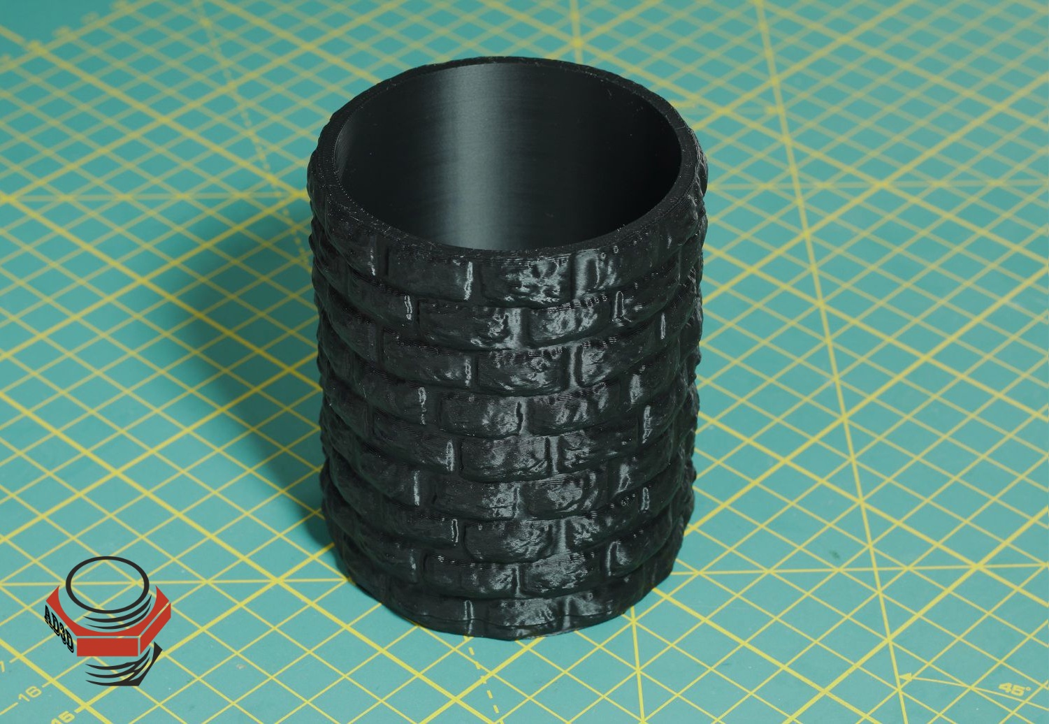 Miniatura 1 do modelo 3D Pen Holder