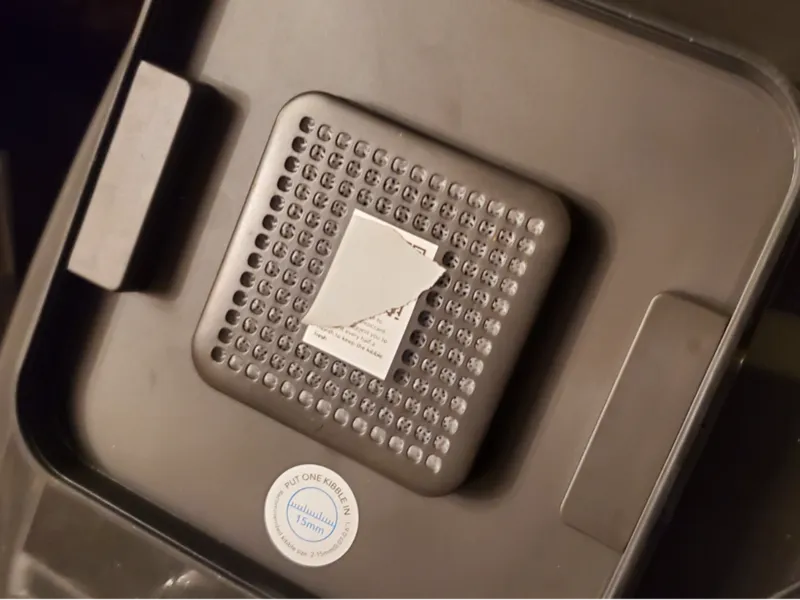 desiccant holder for Petlibro RFID auto feeder