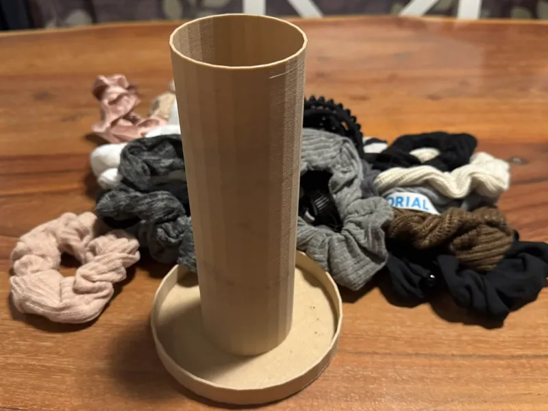 Chouchou scrunchie hair ties holder