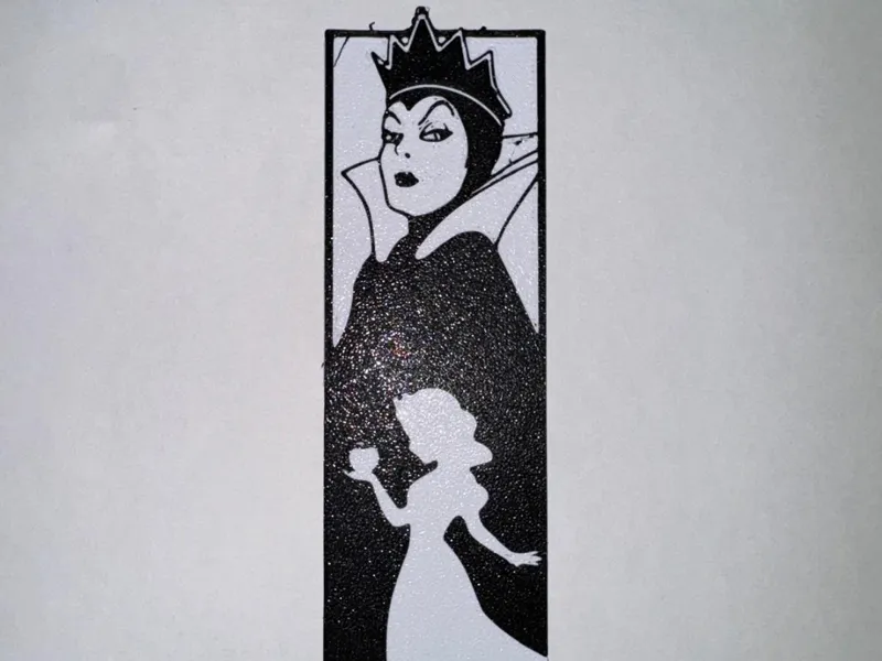 PUNTO LIBRO - LA REINA Y BLANCA NIEVES