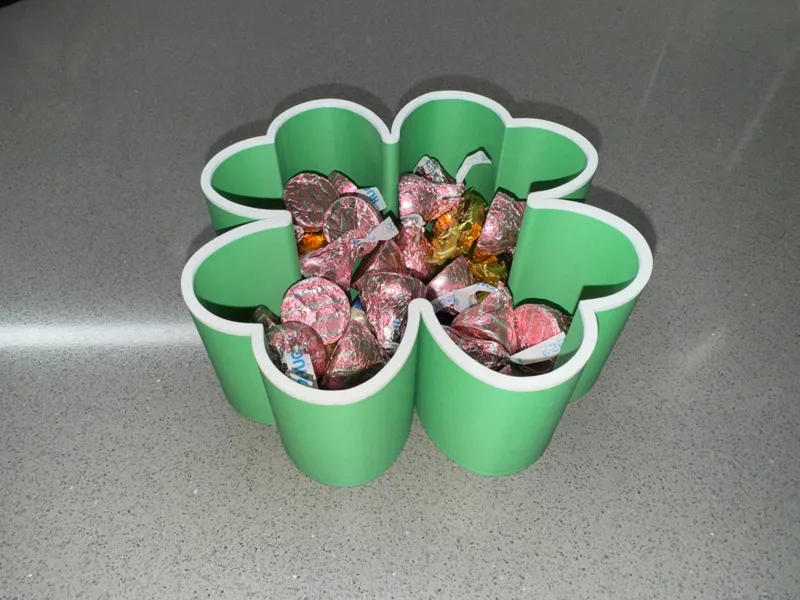 Simple Clover Candy Bowl