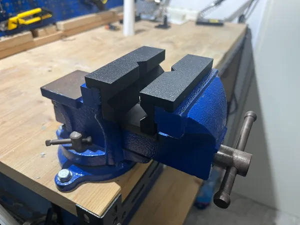 https://makerworld.bblmw.com/makerworld/model/US45bfae527edf8f/design/e35a66cf8ab1119e.jpeg