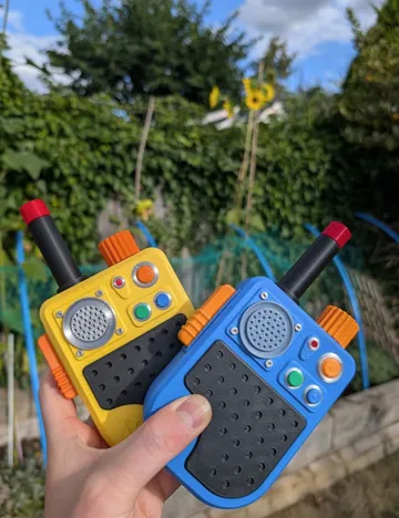 Objeto manipulable: Fidget Walkie Talkies from Big Walk — vista de referencia 3