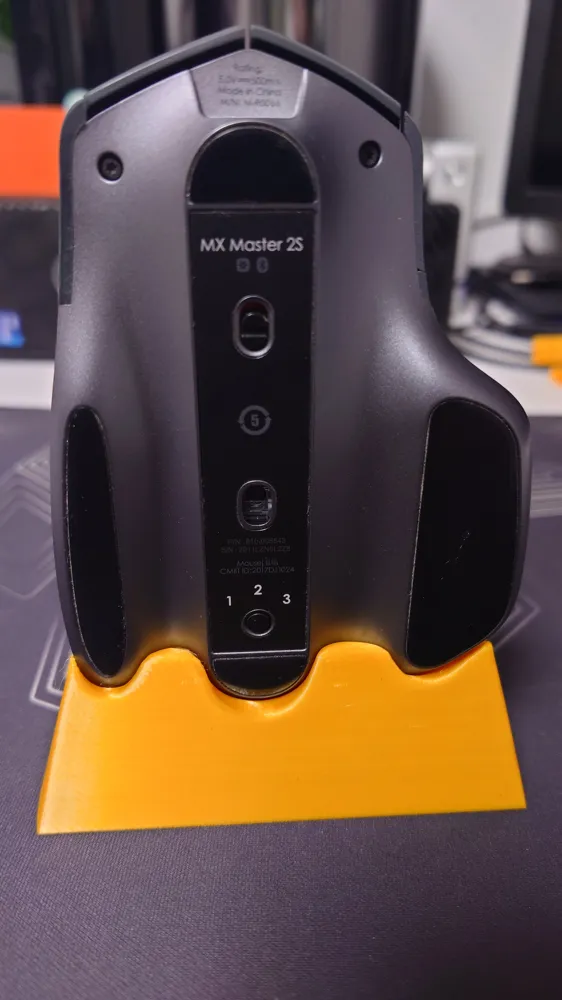 Logitech MX Mouse Mount by ゴールドアムール MakerWorld: Download Free 3D Models