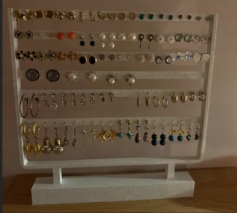 Earring Holder view 3
