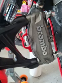 Cale d'écartement pour plaquettes de frein moto — photo 6