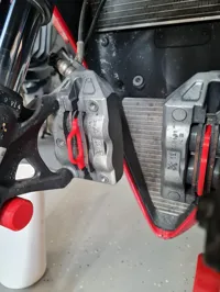 Cale d'écartement pour plaquettes de frein moto — photo 5