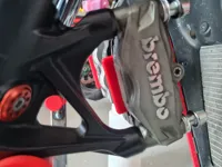 Cale d'écartement pour plaquettes de frein moto — photo 8