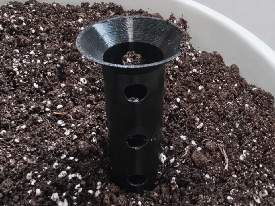 PLANT WATTERING FUNNEL