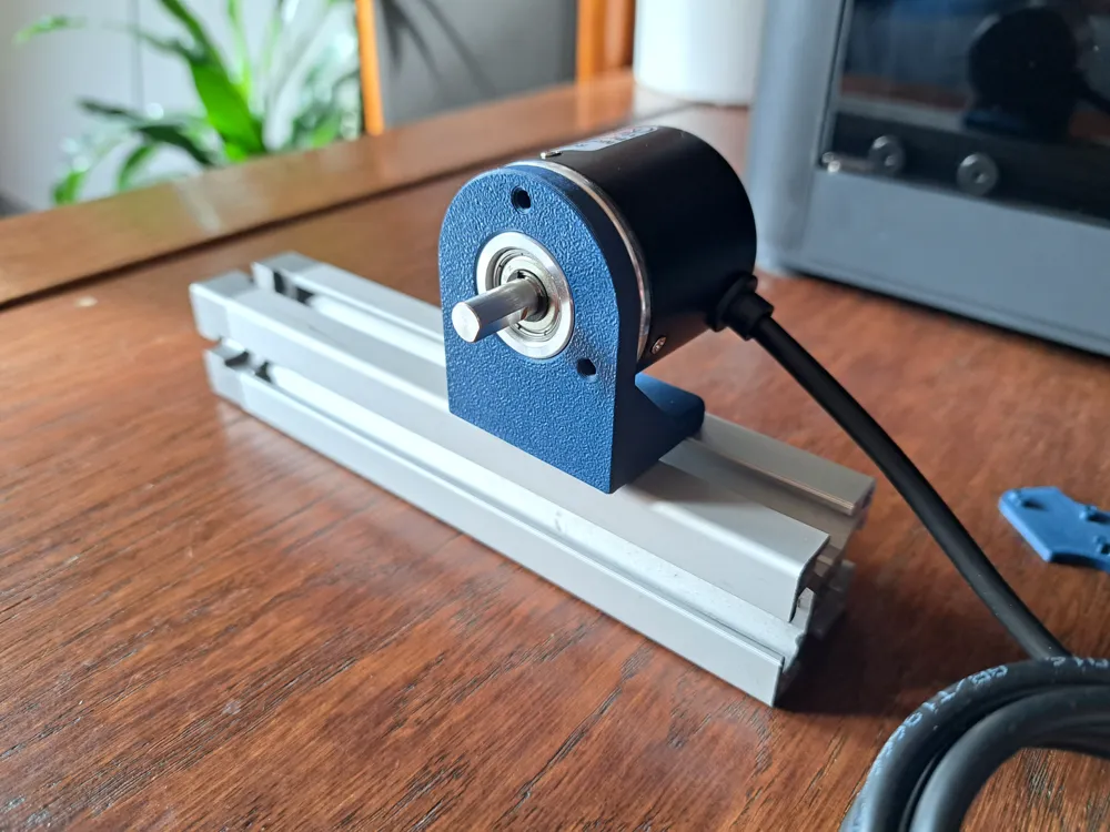 Rotary Encoder Mounting Bracket by PianoReeves MakerWorld