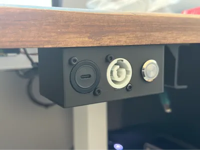 2-gang socket mount with button [XLR. PC. USB-C ]