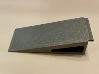 1/64 Scale Loading Dock Ramp