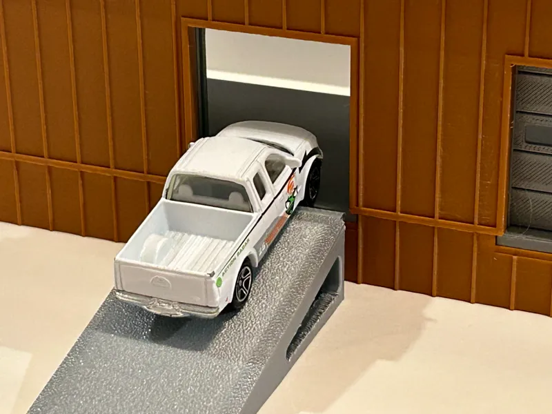 1/64 Scale Loading Dock Ramp