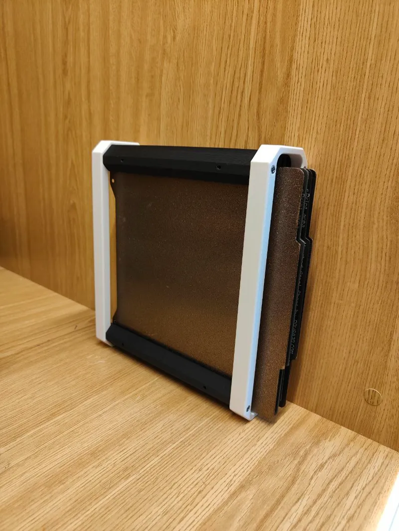 Plate holder for Bambu Lab A1 Mini and Prusa Mini