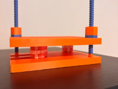 Small Objects Clamp