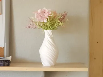 Silk Twisted Vase