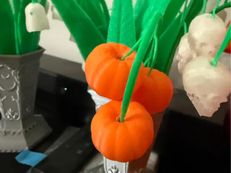 Pumpkin and Skull Bulbs for the Spooky Lily Vase