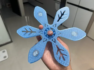 Snowflake Shuriken (no hardware required) safe, no sharp edges, fast printing
