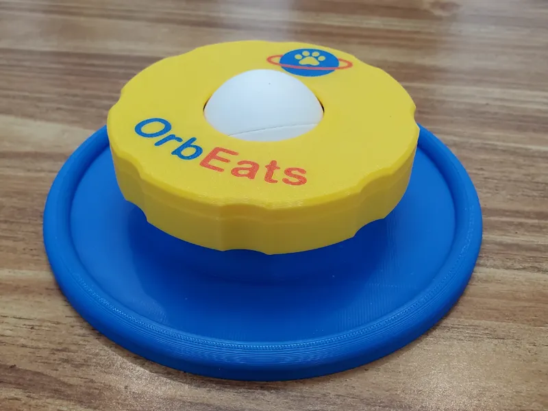 Pet Treat Lick Ball