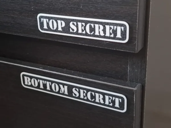 Panneaux Top Secret / Bottom Secret