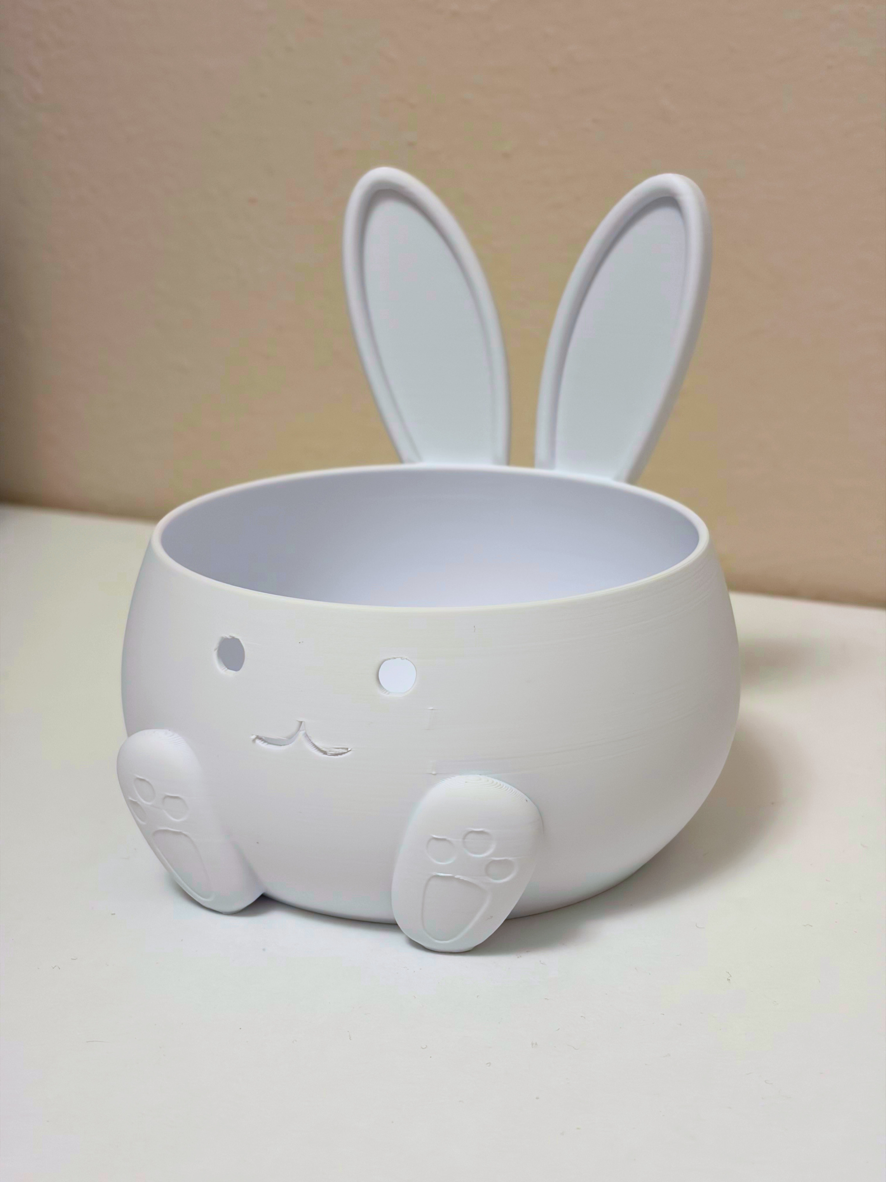 Miniatura 1 do modelo 3D Easter bunny candy bowl