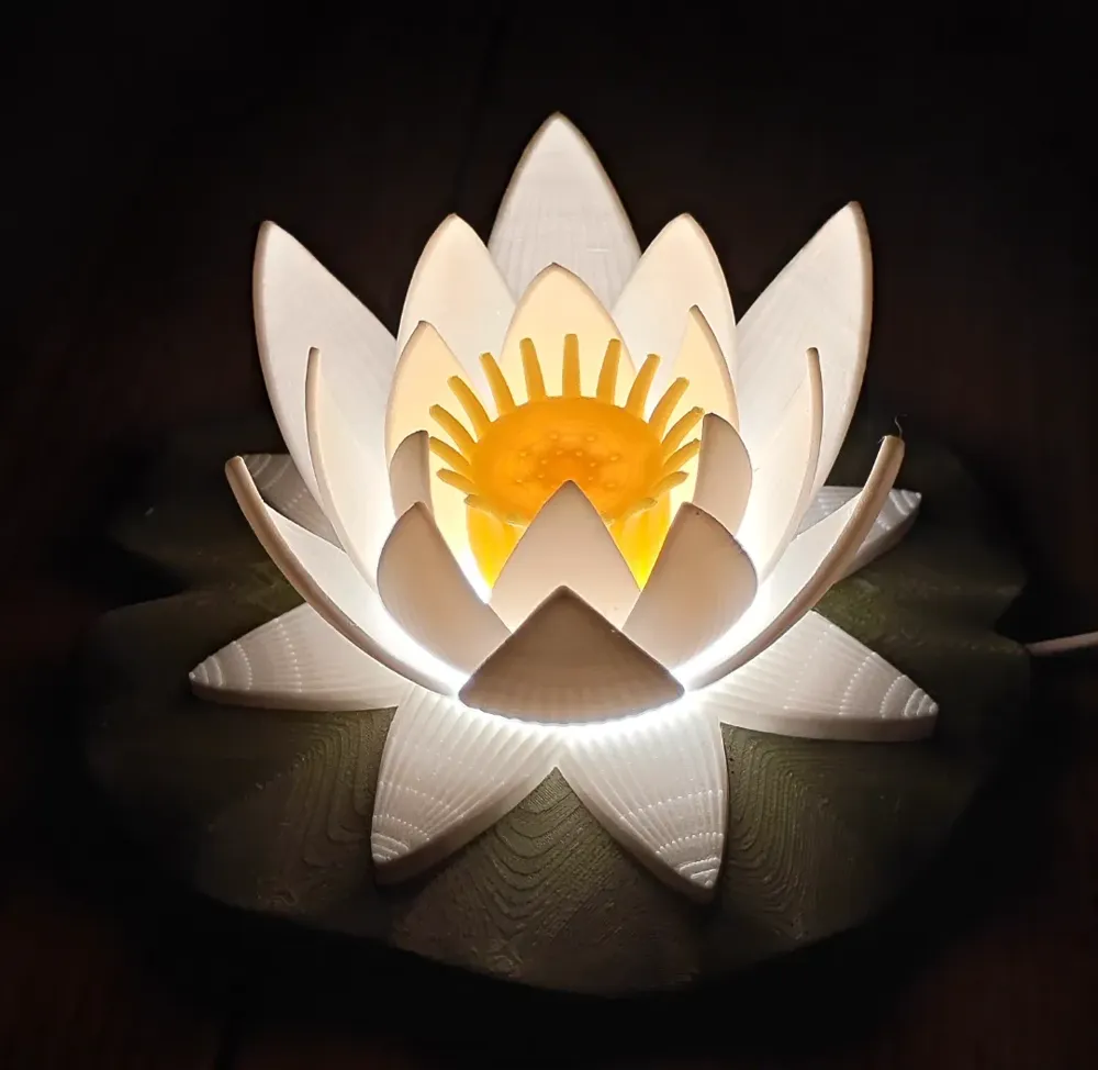 Lotus Lamp (No AMS Required) - Free 3D Print Model - MakerWorld