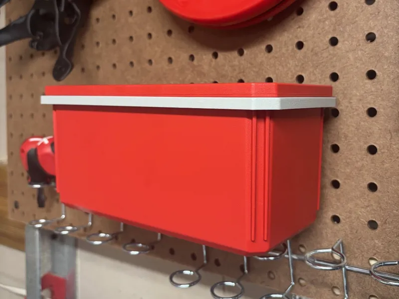 Milwaukee Large Bin Pegboard Holder