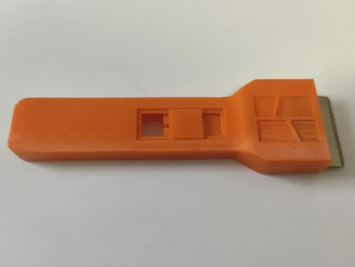 Telescopic shovel