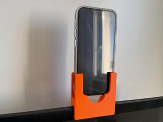 mobil holder on notebook