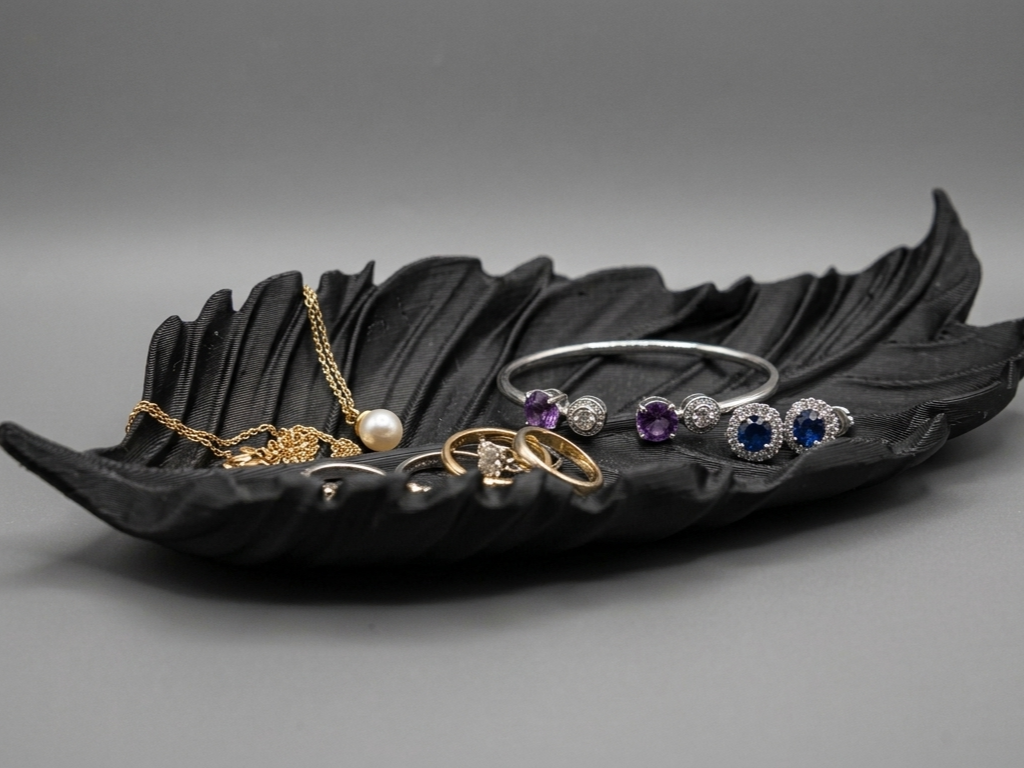 Gothic Leaf Tray Jewlery organizer
