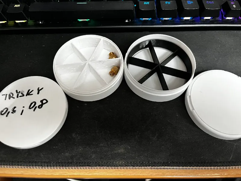 Fill for recycling Siberia tabacco pucks