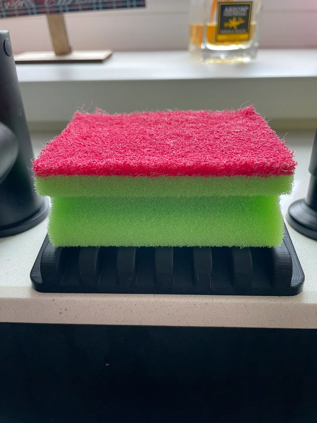 Kitchen Sink Sponge Holder view 3